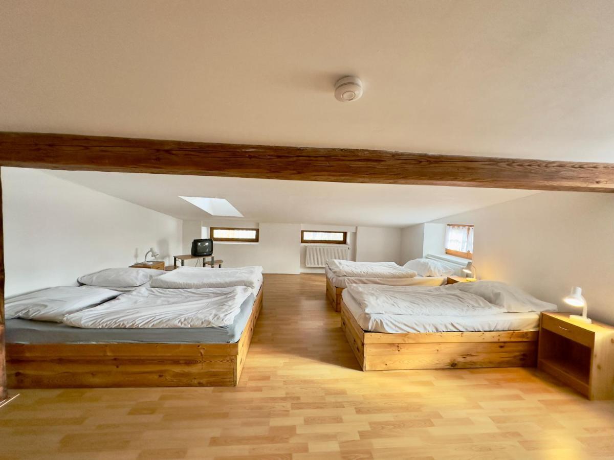 Picobello Pension Görlitz Buitenkant foto