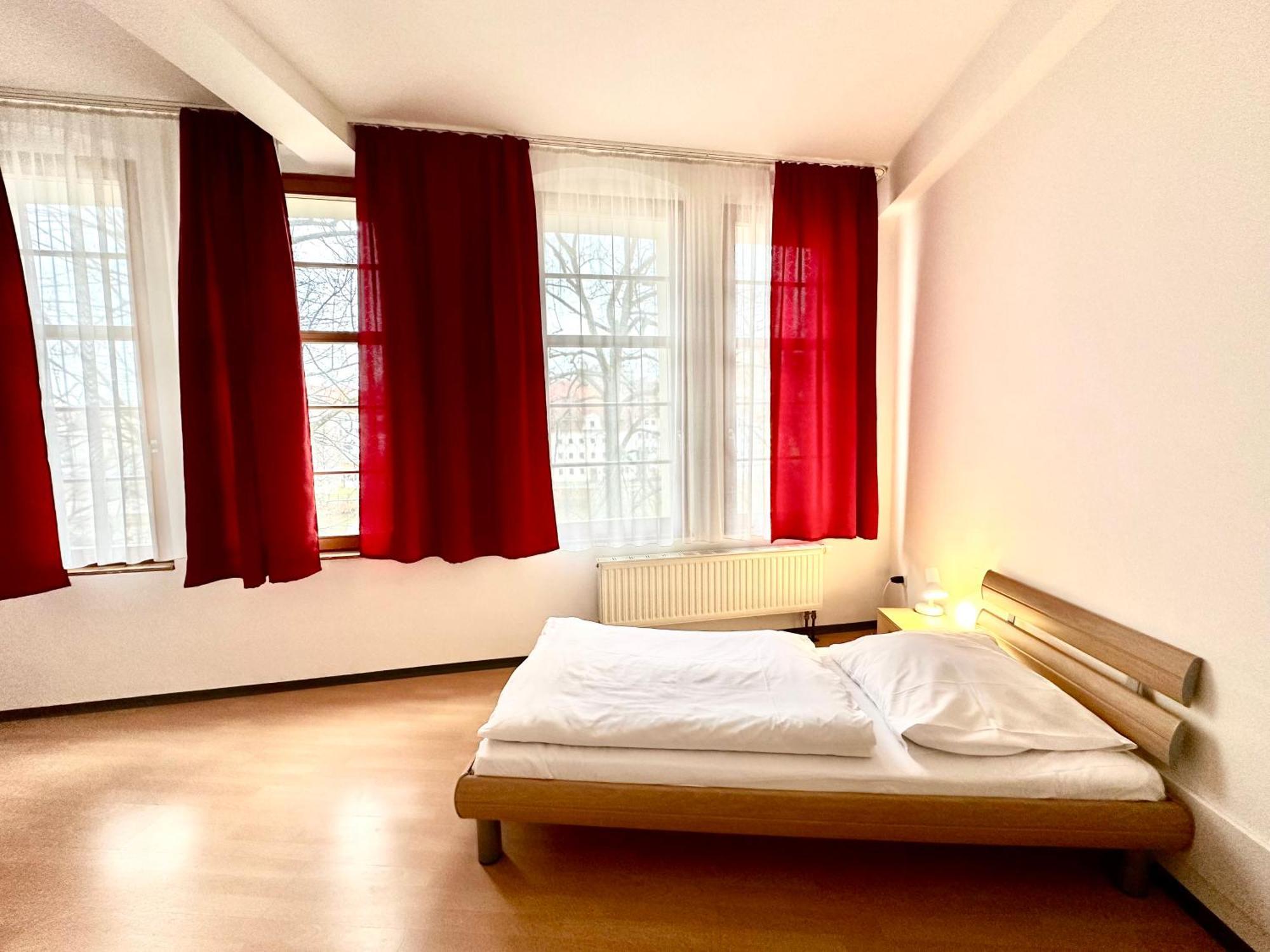Picobello Pension Görlitz Buitenkant foto
